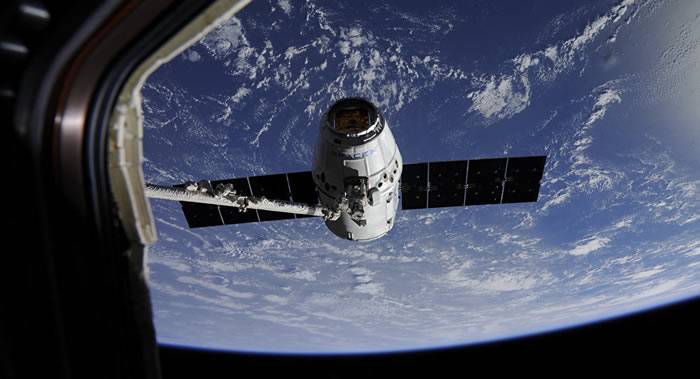 美国“龙”货运飞船前往国际空间站的日期将推迟至4月30日