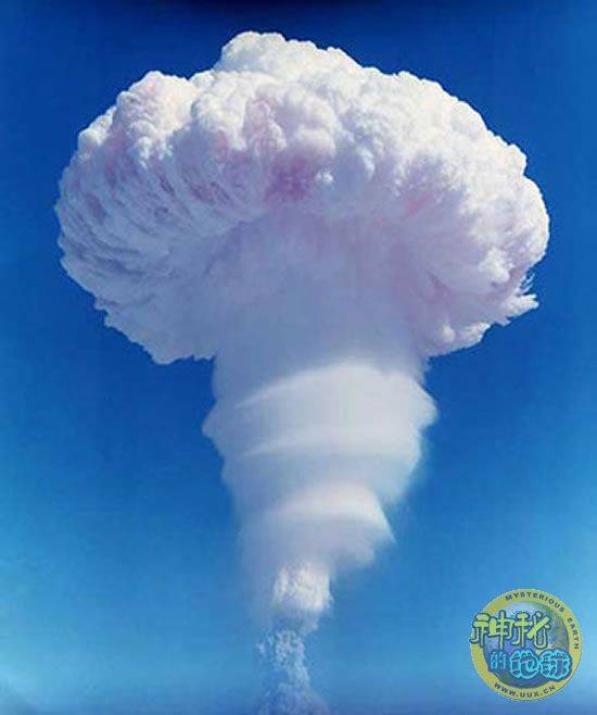 中国第一颗氢弹爆炸成功 法国总统为落后拍桌