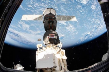美国登月50周年纪念日 3名宇航员将搭乘“联盟MS-13”号载人飞船前往国际空间站