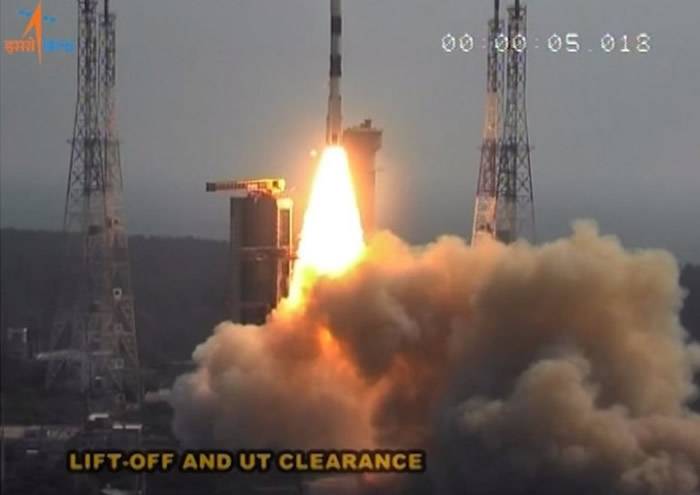 印度极轨卫星运载火箭发射升空 一次将29颗卫星送入3个不同的预定轨道
