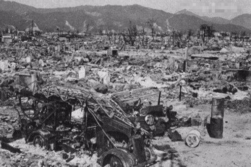 二战末期在美国封锁下的日本是怎样的?