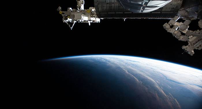 国际空间站美国舱段从外面安装的3个新蓄电池中有1个已经失灵