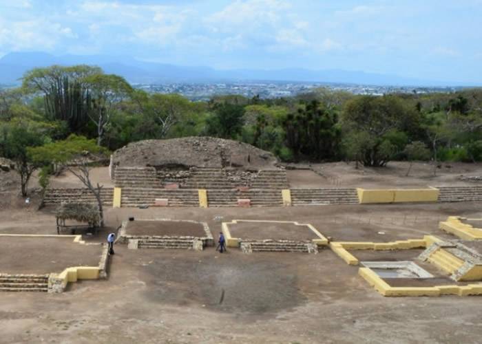 考古学家首次在墨西哥普埃布拉发现有千年历史的剥皮之主神庙 相传祭师穿人皮供奉