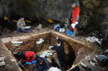科学家首次成功从洞穴沉积物中提取到尼安德特人的DNA