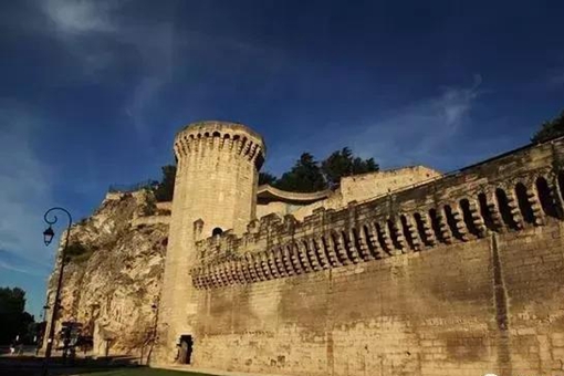 世界各地都有哪些著名的古城墙?都有着什么特点?