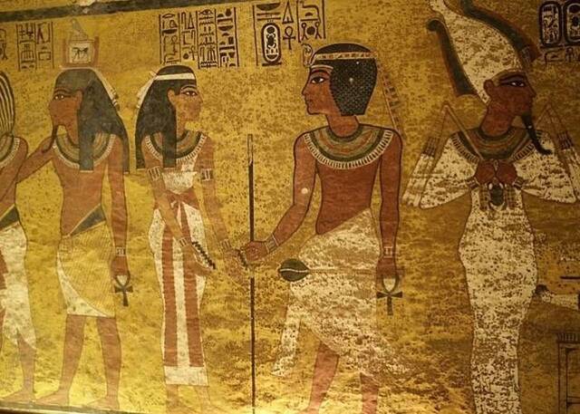 古埃及新王国时期法老王图坦卡蒙诅咒解开？壁画神秘圆点是已死去的微生物