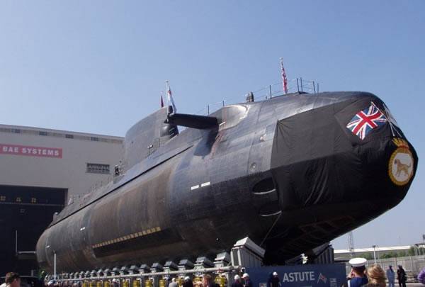 英国海军“机敏”级攻击型核潜艇伏击号即将海试