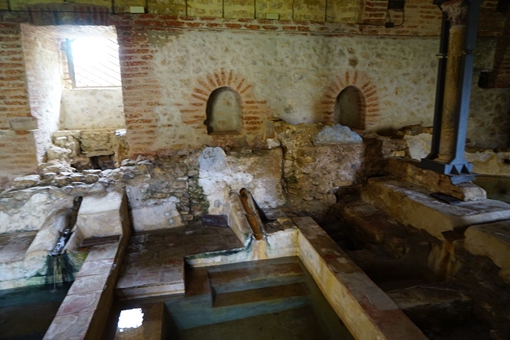 古罗马的公共浴室是怎样的?为何如此发达?