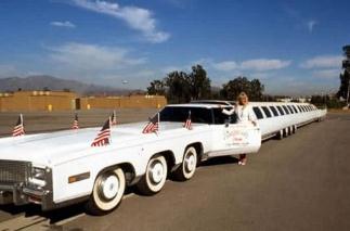 世界上最长的轿车，美国梦全长30.5米、26个轮子