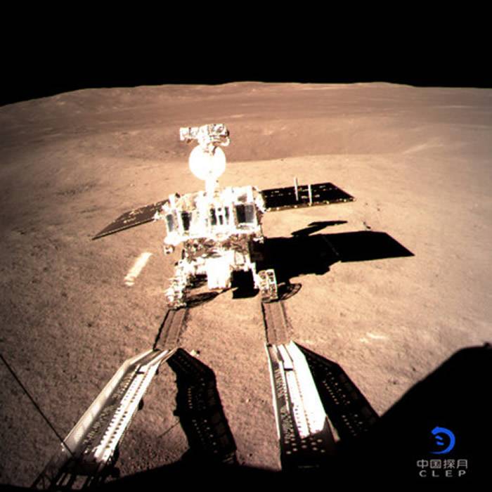 NASA与中国合作利用美国月球勘测轨道器对嫦娥四号着陆点进行成像 研究扬起的“烟尘”