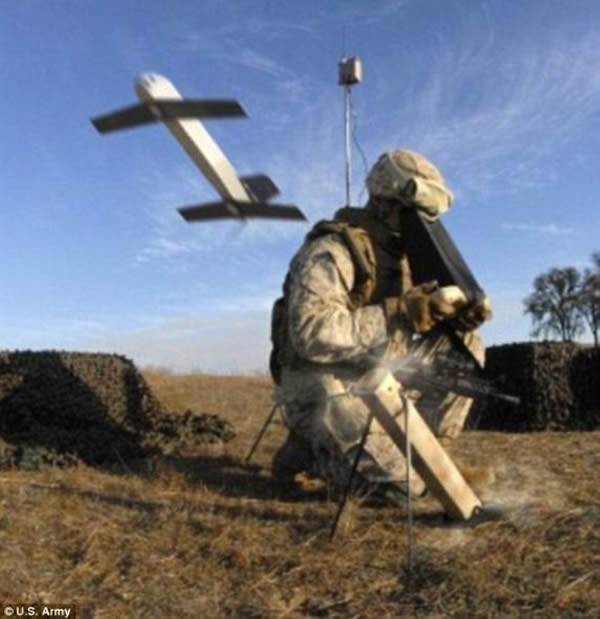 美国军方研制一种微型自杀式无人机