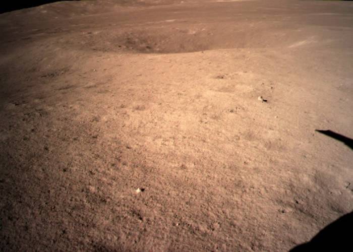 中国探测器“嫦娥四号”成功登陆月球背面冯·卡门撞击坑内 传回首批影像图