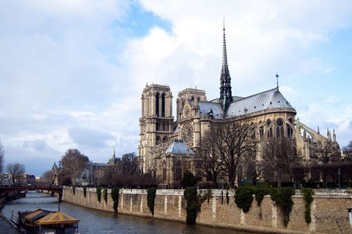 巴黎圣母院大火,里面的文物怎么样了?