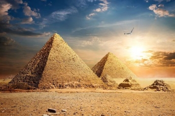 世界七大奇迹中,为什么只有金字塔保存下来?