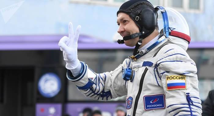 俄罗斯宇航员科诺年科接任国际空间站指令长