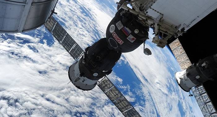 俄罗斯将向国际空间站项目国外合作参与者讲述“联盟MS-09”飞船外壳上出现洞孔原因