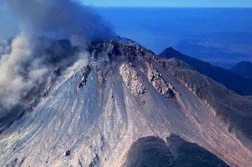 锥状火山是怎么形成的