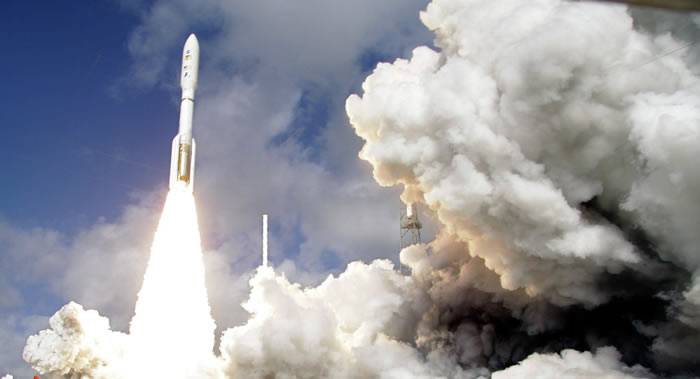 中国成功将2颗沙特卫星送入预定轨道 搭载发射10颗小卫星