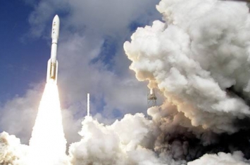 中国成功将2颗沙特卫星送入预定轨道 搭载发射10颗小卫星