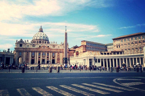 全球最小的国家梵蒂冈为什么没人敢打?这其中有什么原因?