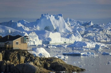 格陵兰岛20亿吨冰雪竟在一天内融光