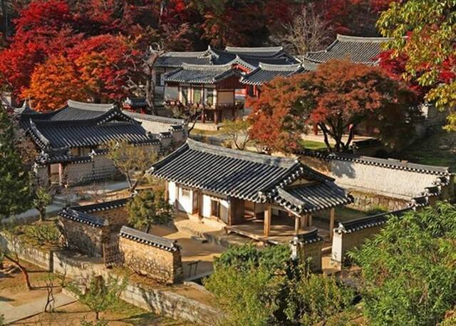 日本皇陵和韩国儒家书院 分别获荐加入世遗名录