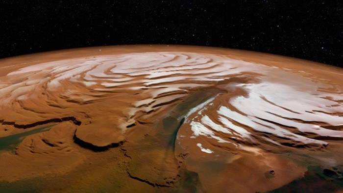 火星北极大约1.5公里深处发现大片冰层