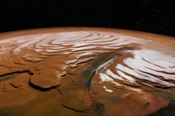 火星北极大约1.5公里深处发现大片冰层