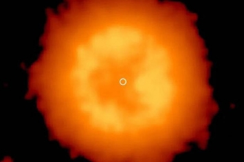 一个由两颗白矮星合并产生的特殊天体——J005311