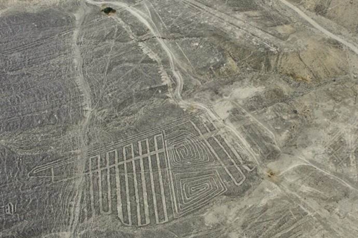 撒哈拉沙漠岩画究竟是谁绘制的?难道真的是外星人吗?