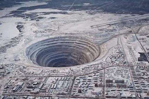 地下17000米是地狱，疑似另外一个生命文明