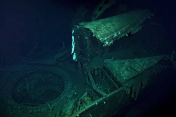 海底发现二战中途岛战役遭美军击沉的日本航空母舰加贺号残骸