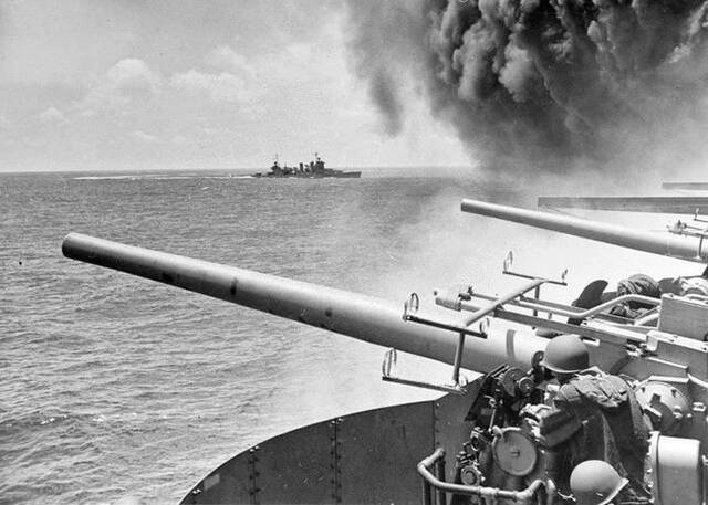 海底发现二战中途岛战役遭美军击沉的日本航空母舰加贺号残骸