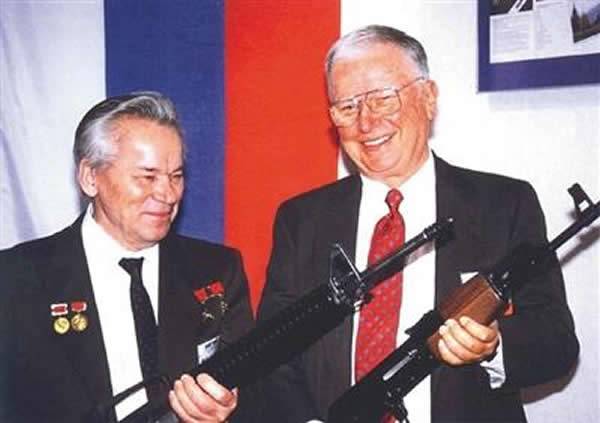 美国M16之父曾与苏联AK47之父相处一周切磋技术