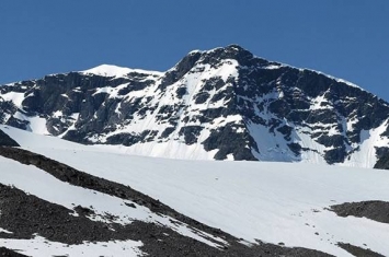 冰川融化！凯布讷山（Kebnekaise）南峰失去“瑞典最高峰”称号