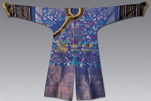 蟒袍是一种什么服饰?清朝官员一般在什么时候才会穿蟒袍?