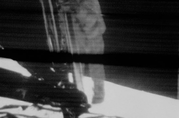 阿波罗11号登月50周年：为什么“登月第一人”是阿姆斯特朗？奥尔德林解释真正原因