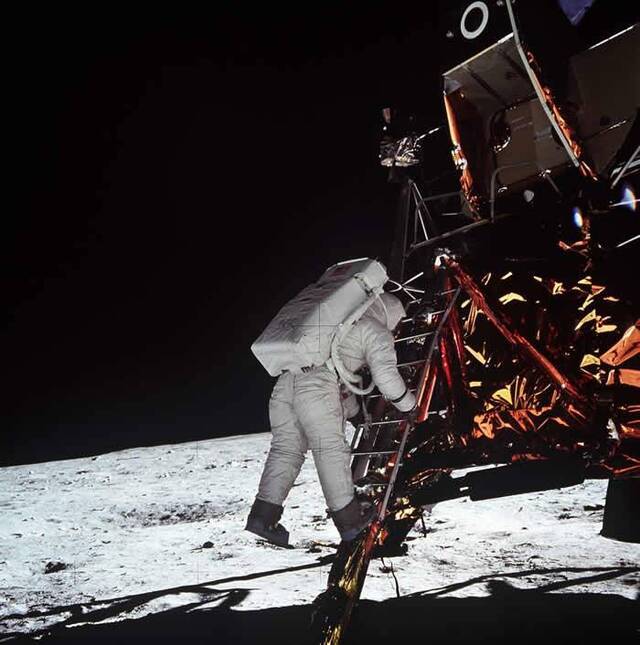 登月50周年：1969年7月20日阿波罗11号登月 “这是我的一小步，却是人类的一大步。”