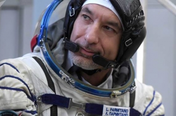 意大利宇航员卢卡·帕尔米塔诺：宇航员的最佳候选人是没有头发的人