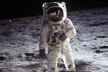 若苏联当年接受美国建议 列昂诺夫和阿姆斯特朗或会一起登陆月球