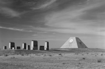 北达科他州神秘金字塔曾是美国导弹防御基地一部分