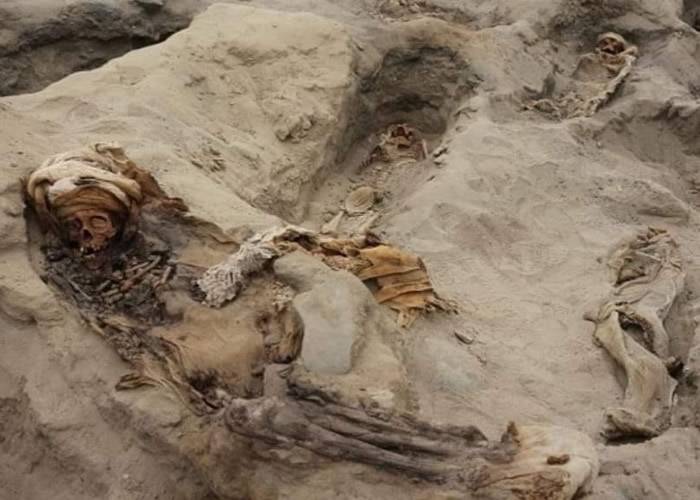 秘鲁北部发现一座古代奇穆王国古坟场 献祭孩童安抚神灵