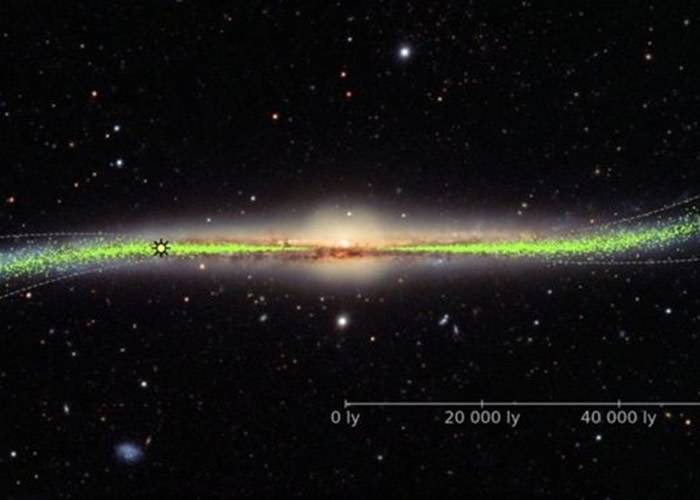 新研究发现银河系并非如教科书构想呈扁平漩涡状 呈扭曲长条状向外伸展