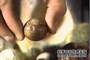 28亿年前的南非金属凹槽球，史前文明制作的人工金属球发现