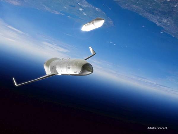 美国军方开始研发一种试验性的XS-1空天飞机