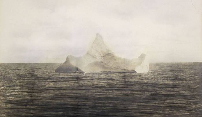 迄今为止可信度最高的撞沉泰坦尼克号的冰山照片