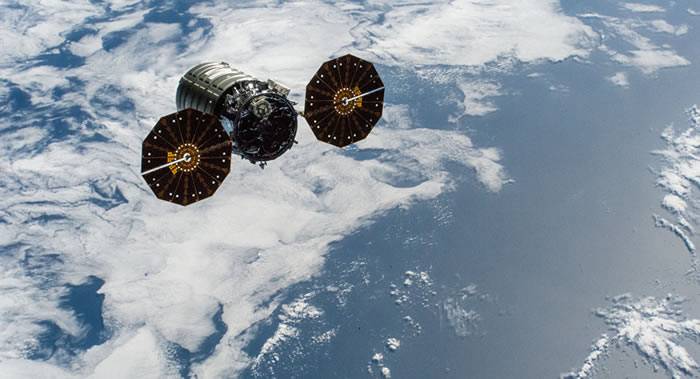 美国“天鹅座”货运飞船向国际空间站发射活动将不早于10月21日进行