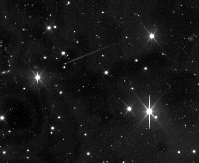 首次发现变色小行星！美国天文学家观测到小行星6478 Gault由红色变为蓝色