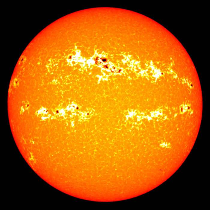 科学家探索持续了几个世纪的太阳黑子周期谜团