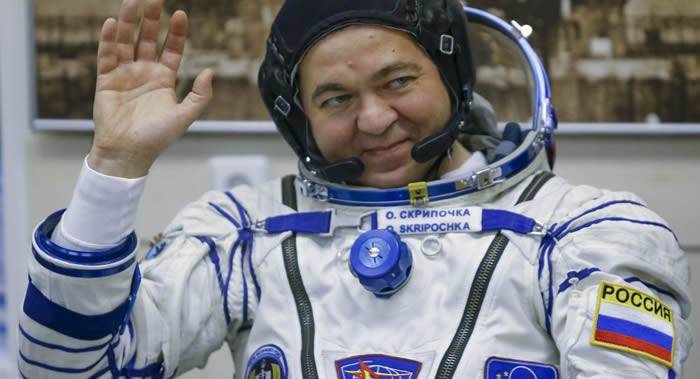 俄罗斯宇航员说在失重状态下睡觉非常舒服